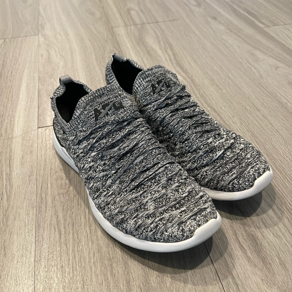 APL TechLoom Wave - grey - size 9mens / 11 womens